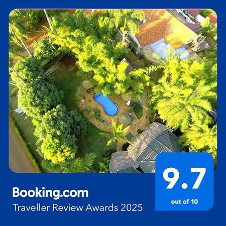 Afro Smile Hotel & Guest House 진자 외부 사진