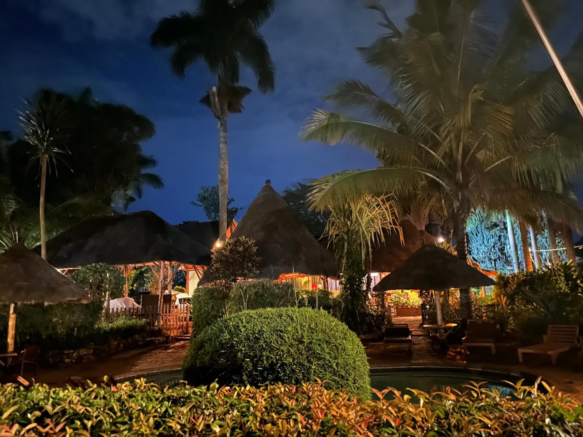 Afro Smile Hotel & Guest House 진자 외부 사진